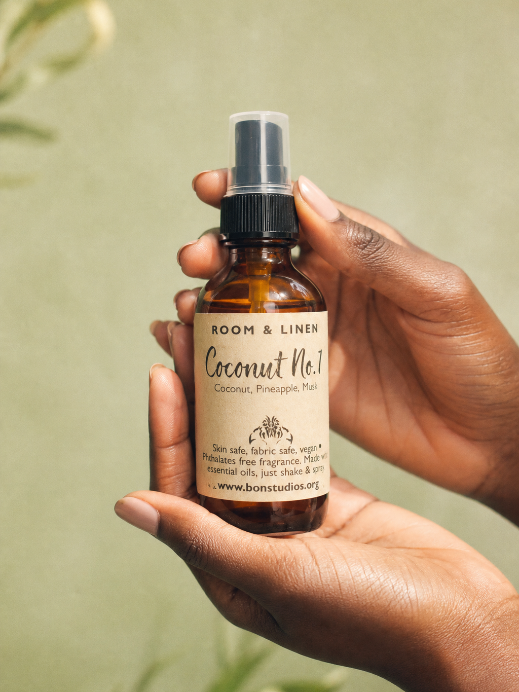 Coconut No.7 Room & Linen Clean Scent Spray, Amber Glass (2oz)